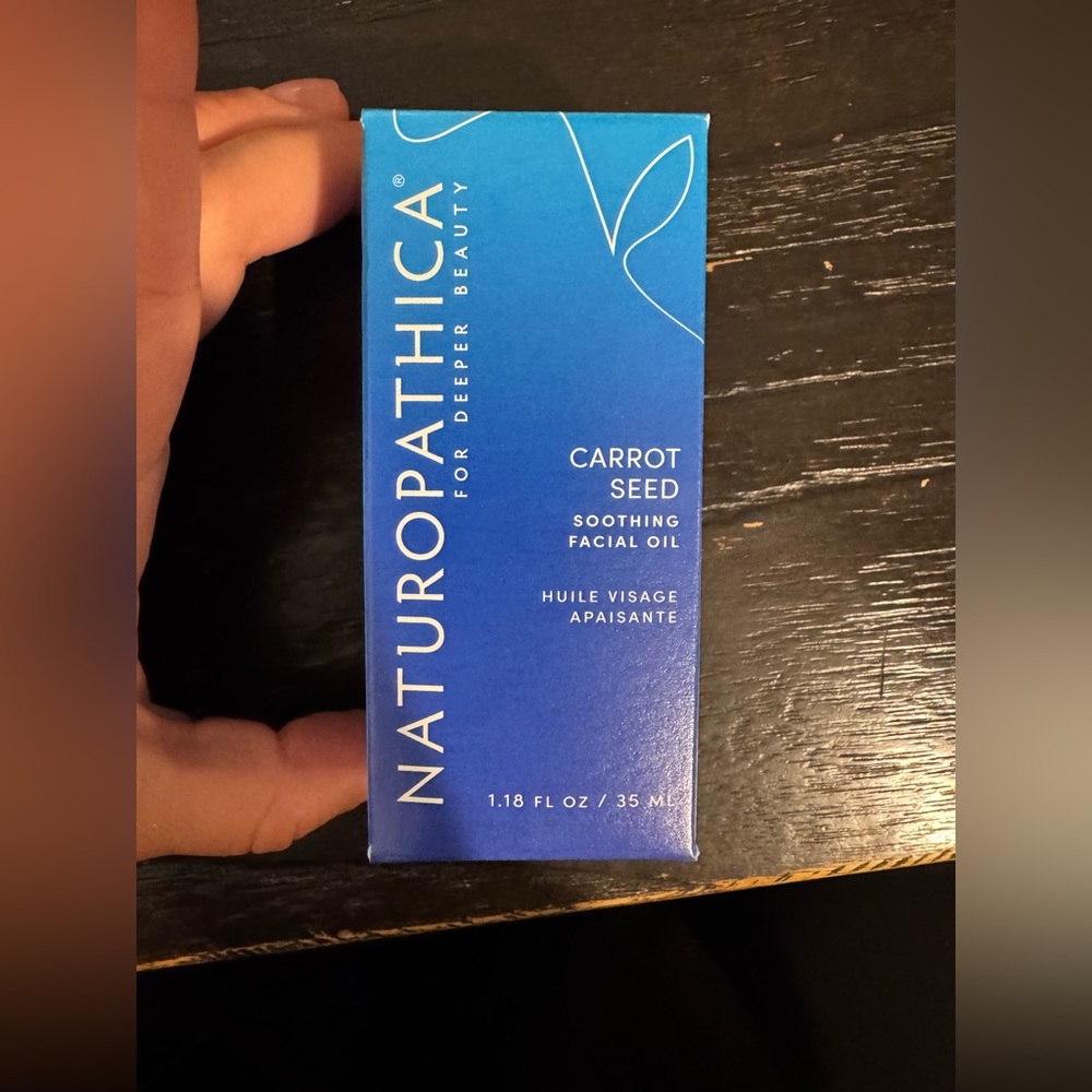 Naturopathica Carrot Seed Soothing Facial Oil -new in box